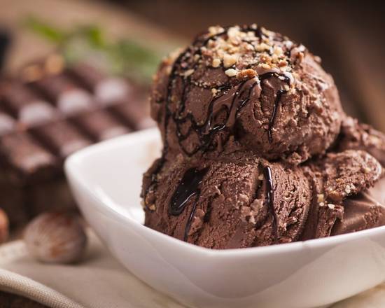 Order Chocolate Ice Cream Cup food online from Killer Wings store, Tempe on bringmethat.com