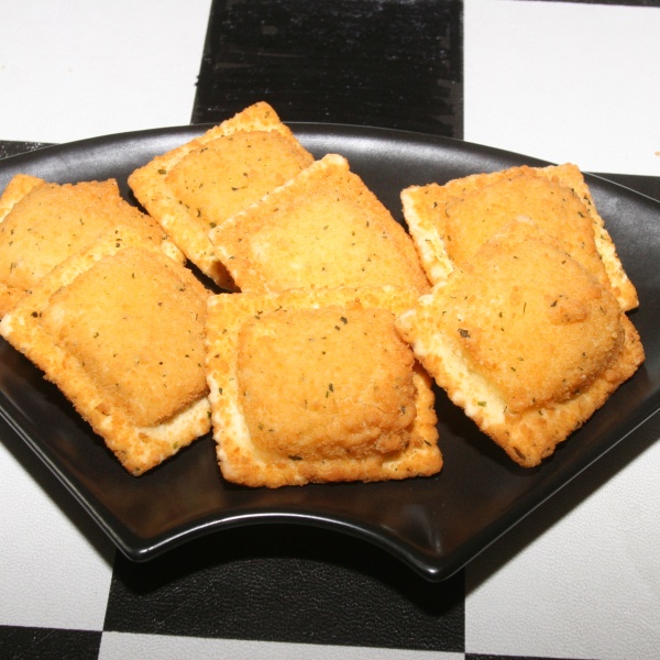 Order Breaded Ravioli food online from Fratelli's NY Pizza store, Los Angeles on bringmethat.com