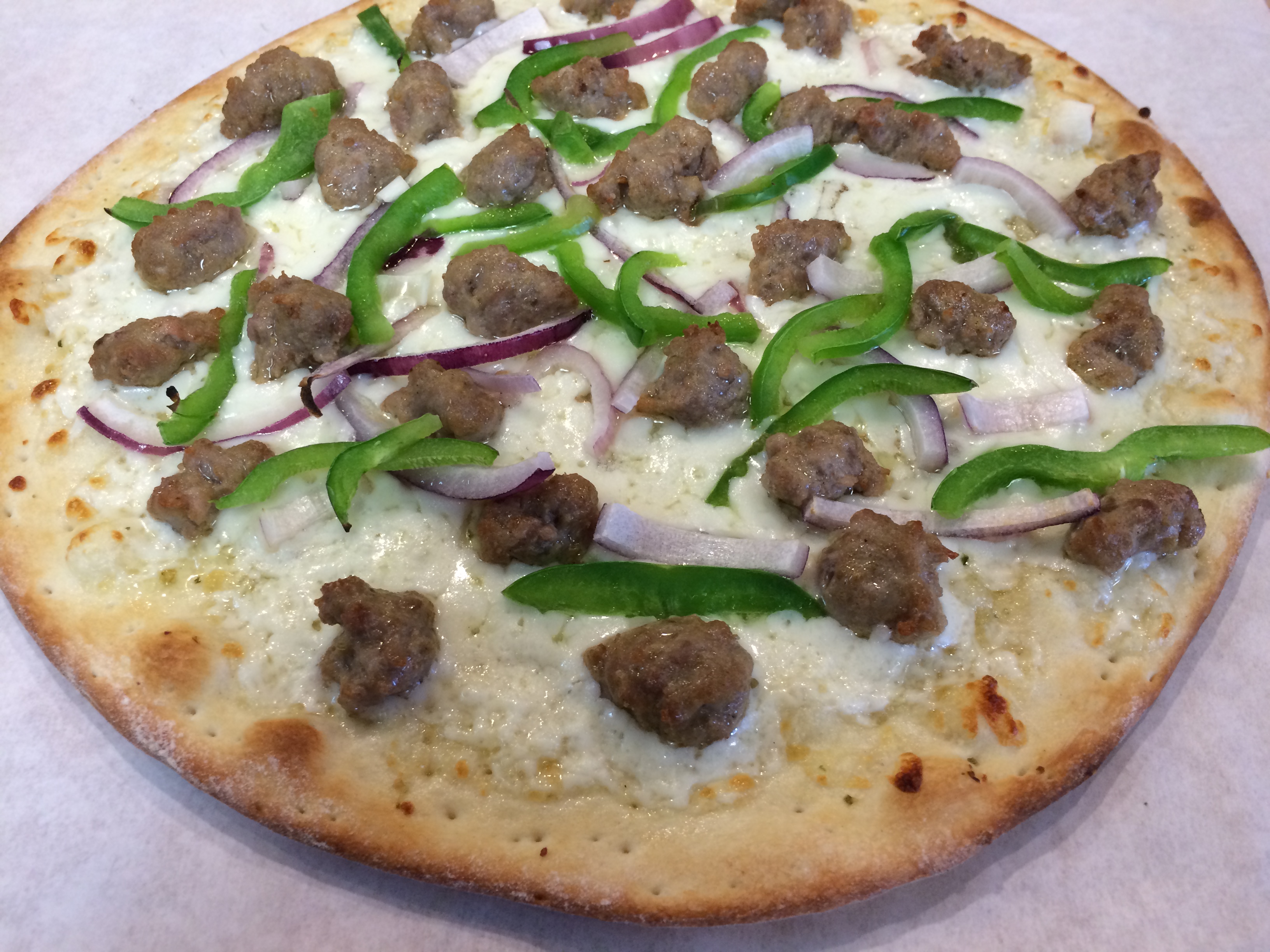 Order Sausage and Pepper Italian Style Pizza food online from Ipizza store, Newark on bringmethat.com