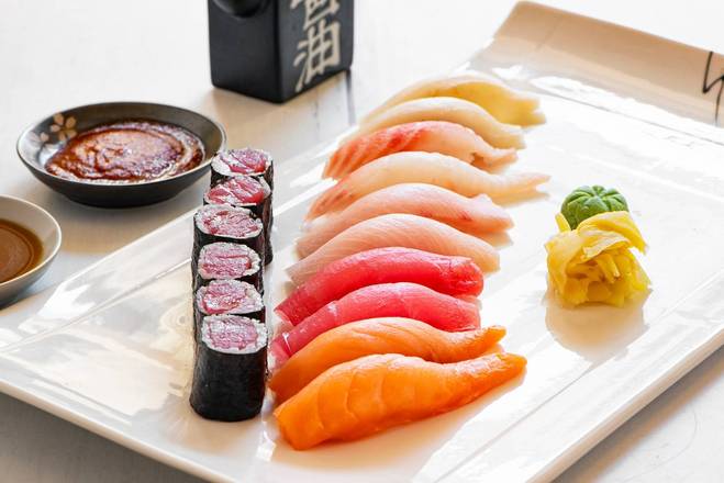 Order Sushi Deluxe food online from Sumo Japanese Restaurant store, Wenatchee on bringmethat.com