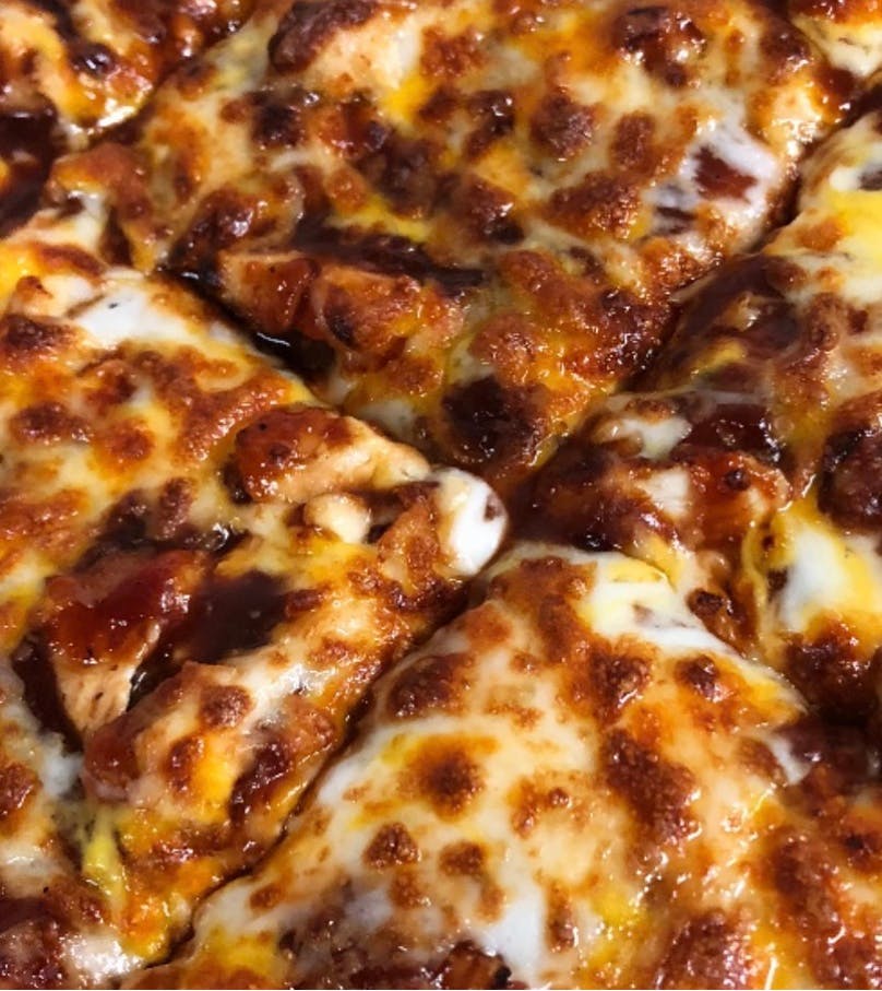 Order Square BBQ Chicken Pizza - 9 Cut food online from Pizza Joes store, Beaver on bringmethat.com