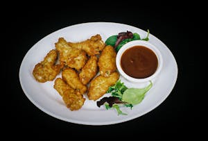 Order Buffalo Wings 10 Pieces food online from Robinson Bar And Grill store, Oak Park on bringmethat.com