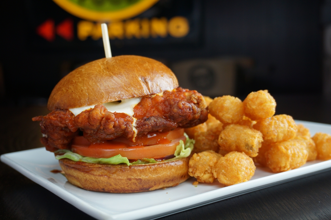 Order Chi-Town Chicken Buffalo food online from Danny's Pizza & Burger Bar store, Chicago on bringmethat.com