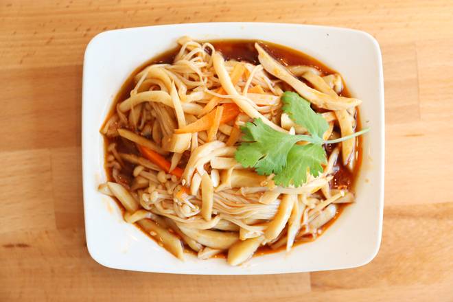 Order D8. Mushroom in Spicy Sauce 凉拌菌菇 food online from Shi Miao Dao store, Quincy on bringmethat.com
