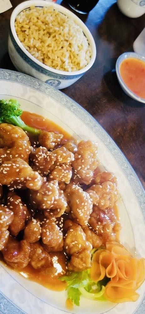 Order 49. Sesame Chicken food online from Golden Phoenix Chinese Restaurant store, Fairport on bringmethat.com