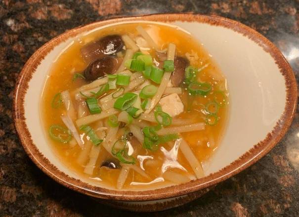 Order Hot & Sour Soup food online from Taste of Thai and Sushi store, Houston on bringmethat.com