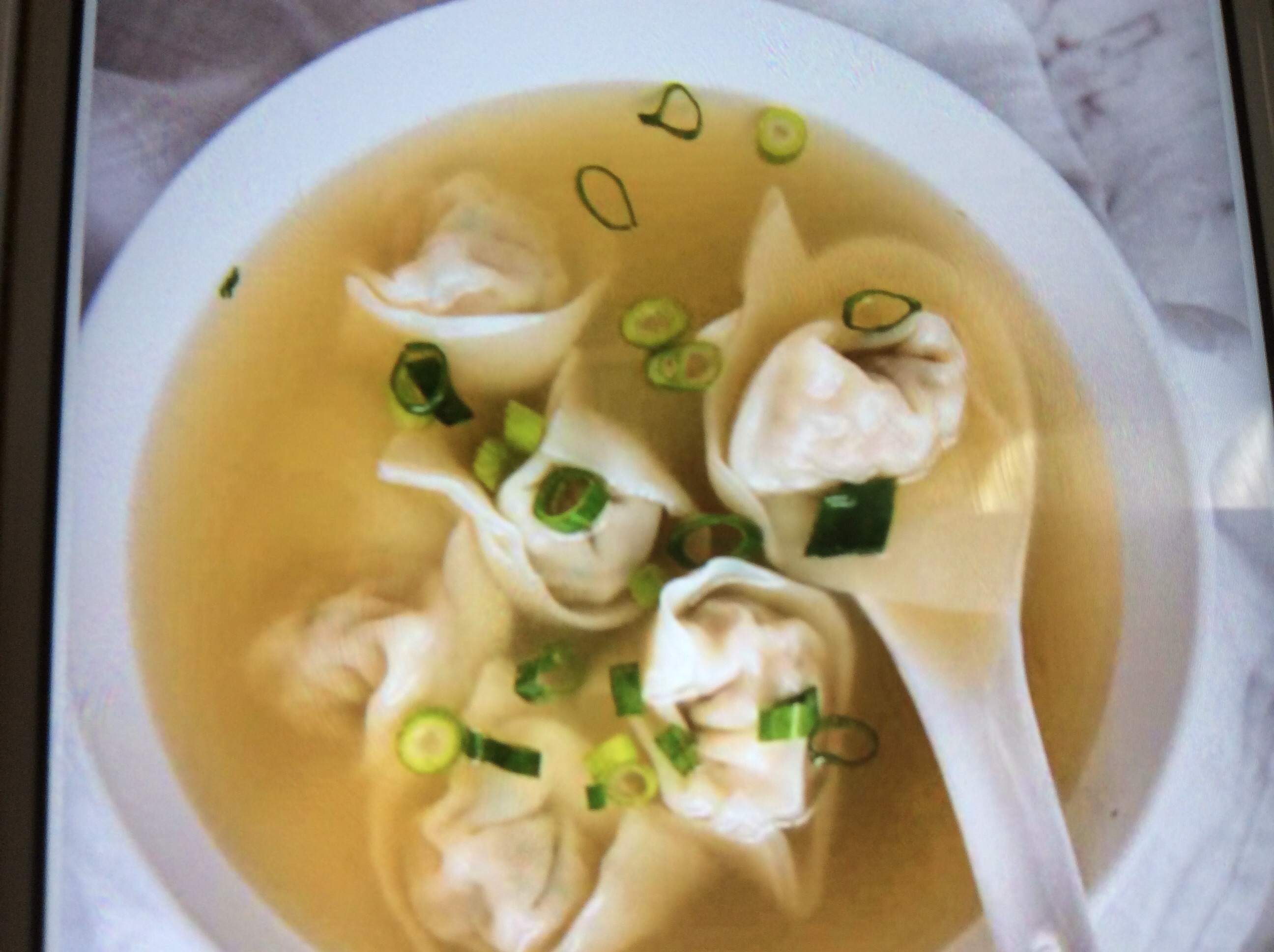 Order 18. Wonton Soup food online from Great wall restaurant store, Brooklyn on bringmethat.com