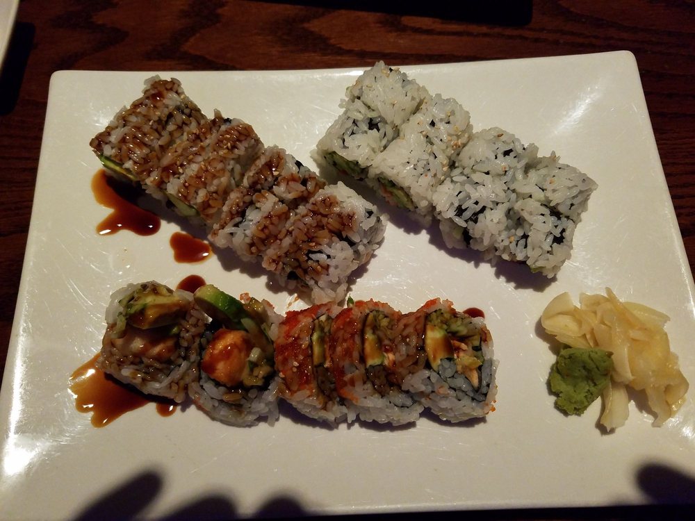 Order California Roll food online from Tomo Japanese Cuisine store, Troy on bringmethat.com