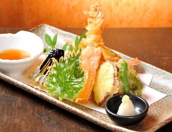 Order Shrimp Tempura App food online from Taisho Bistro Japanese store, Henrietta on bringmethat.com