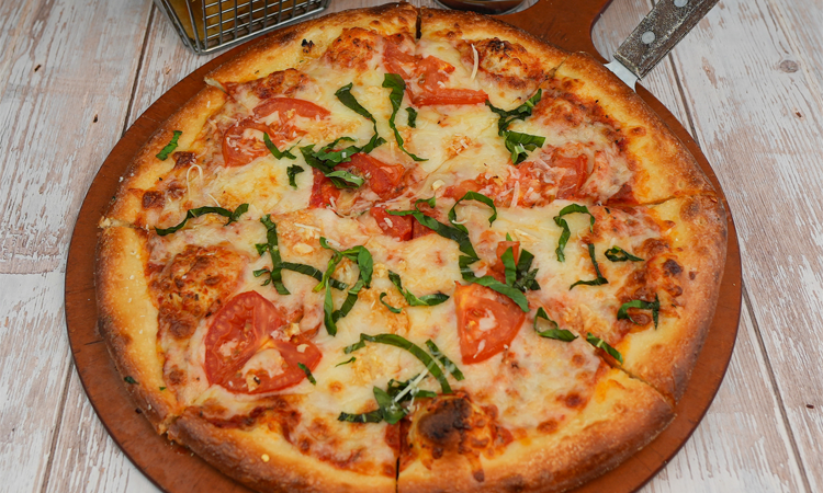 Order Margherita Pizza (Small) food online from Aces & Ales store, Las Vegas on bringmethat.com