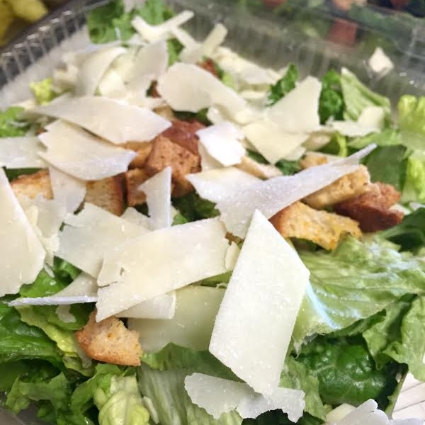 Order Chicken Caesar Salad food online from Gianni's Pizza store, Oceanside on bringmethat.com