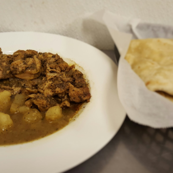 Order Beef food online from Annie Hot On D-Spot Roti Shop store, Hamilton Township on bringmethat.com