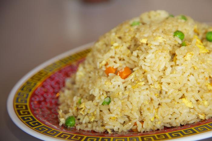 Order 120. Chicken Fried Rice food online from Vip Chinese Restaurant store, Los Angeles on bringmethat.com