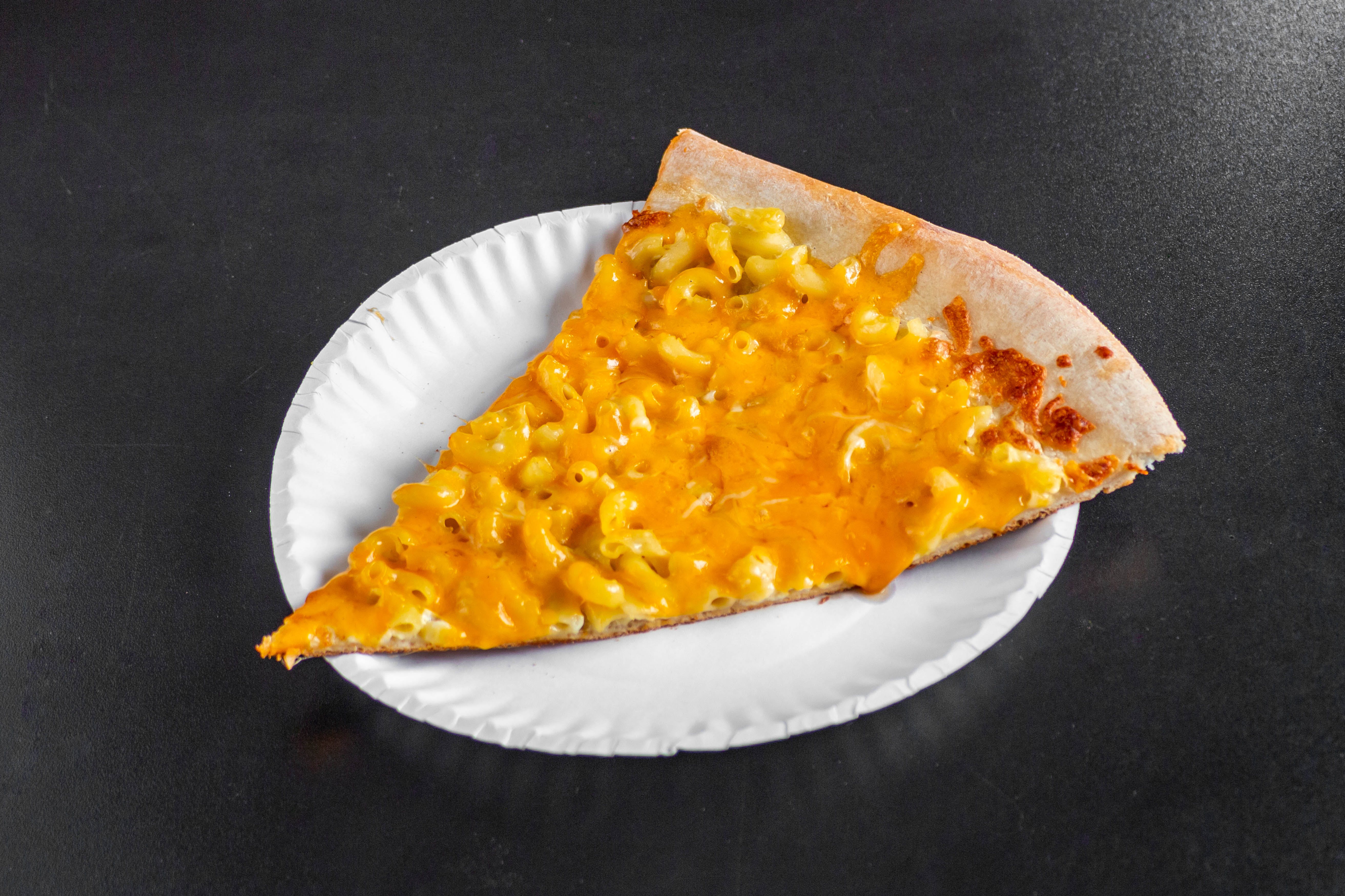 Order Big G's Mac & Cheese Pizza - 12'' food online from Big G's Pizza store, Chicago on bringmethat.com