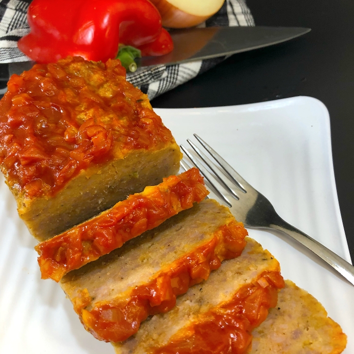 Order Mama Teff's Homemade Sausage Loaf food online from Captain’s Curbside Seafood store, Trappe on bringmethat.com