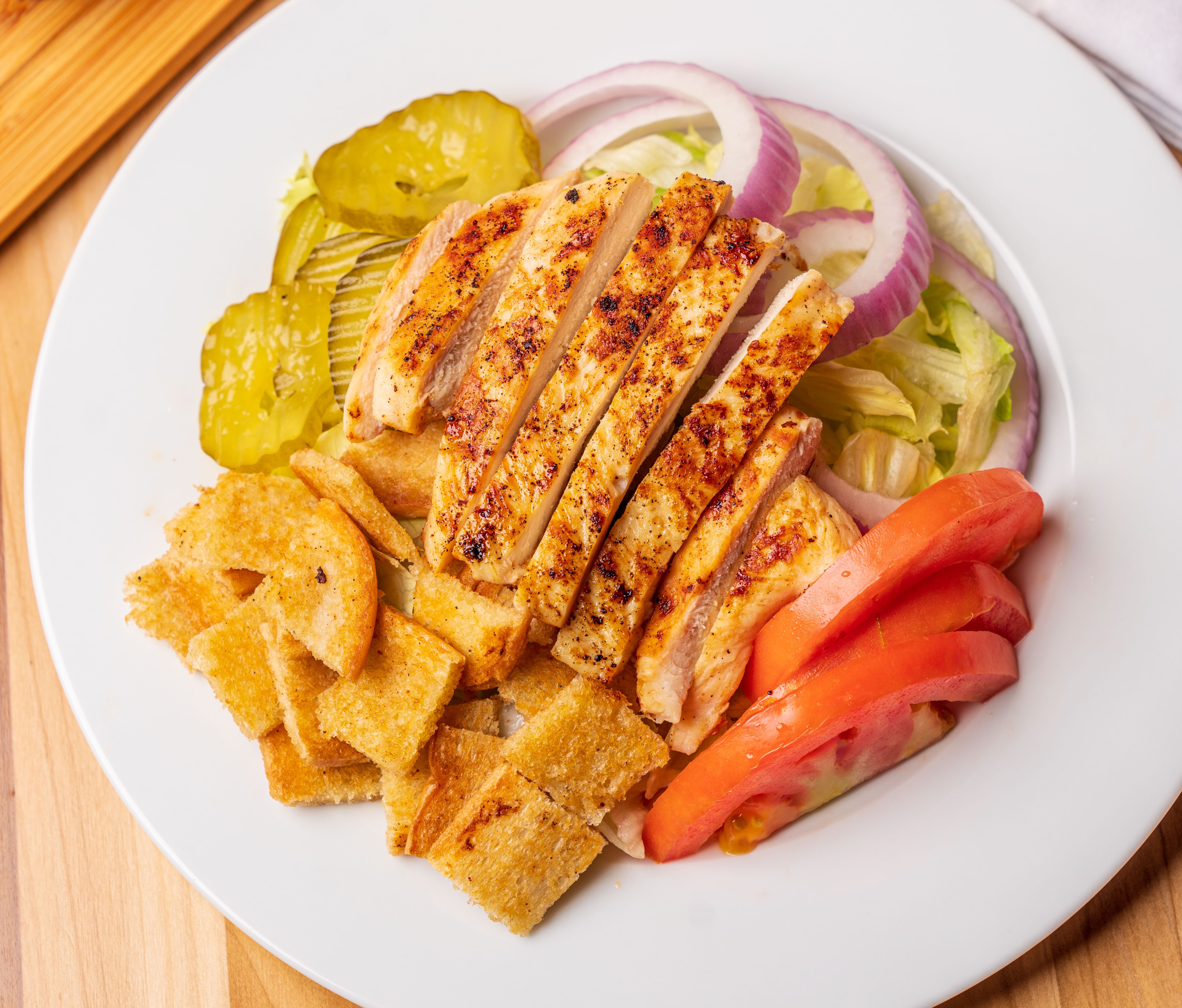 Order Wimpy Grilled Chicken Salad food online from Wimpy Hamburgers store, Dinuba on bringmethat.com