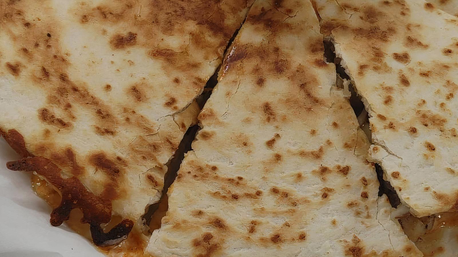 Order Grilled Chicken Quesadilla food online from Smash Me Daddy store, Huffman on bringmethat.com