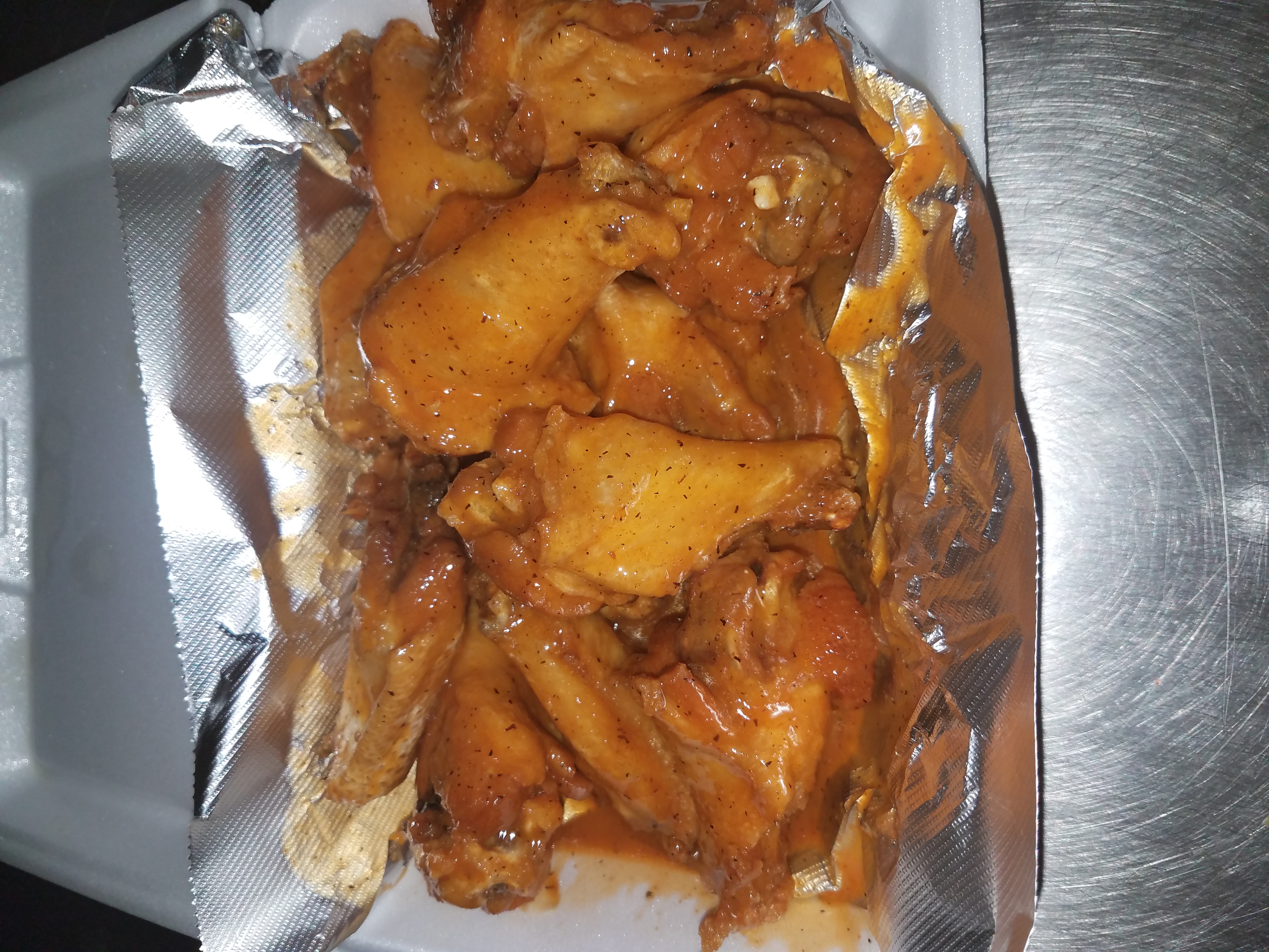 Order 9 Piece Super Meaty Jumbo Wings food online from Hot Box Pizza & Wings store, South Park Township on bringmethat.com