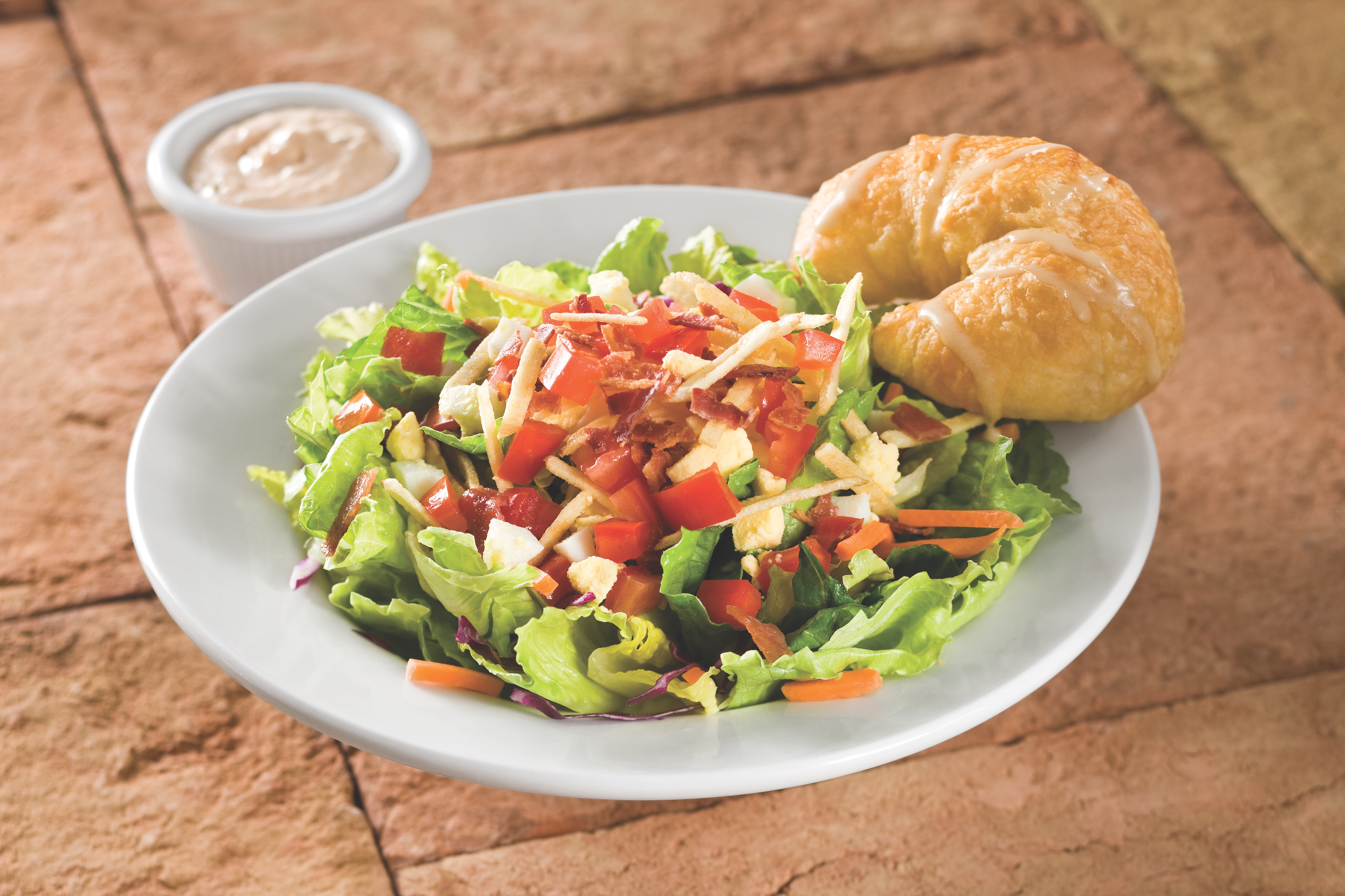 Order House Salad food online from Rafferty's Restaurant & Bar store, Athens on bringmethat.com