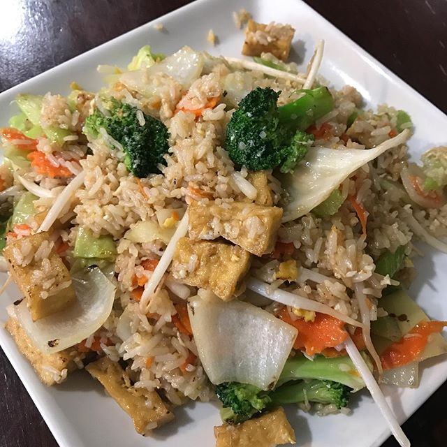 Order Fried Rice Vegetable and Tofu food online from Wanya Thai Restaurant store, Canyon Country on bringmethat.com