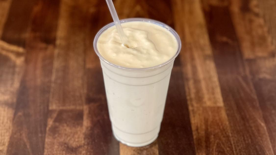 Order P4. Peaches & Cream Shake food online from Empire Bagels store, Brewster on bringmethat.com
