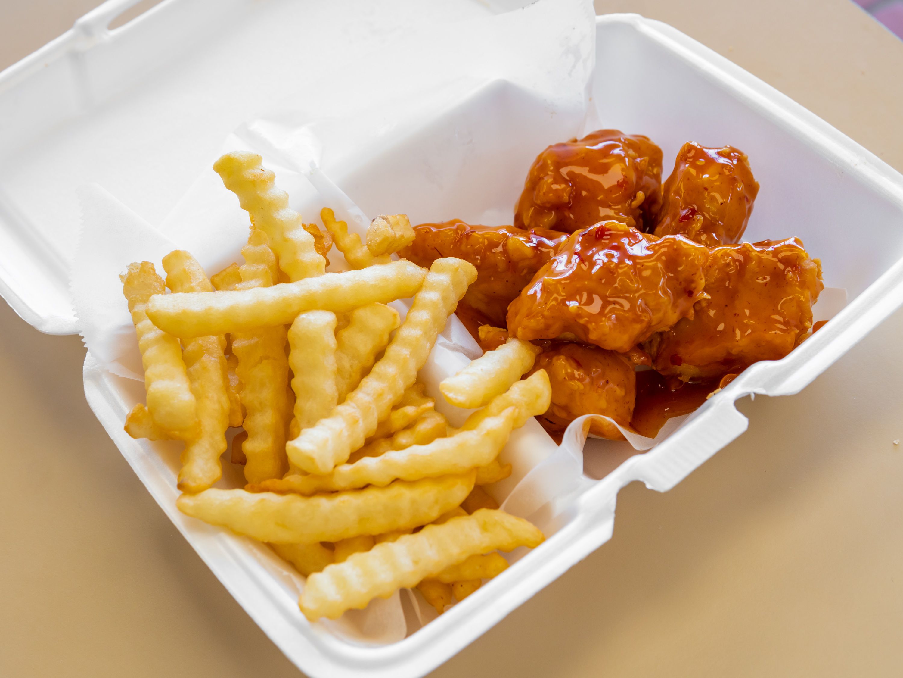 Order Wing food online from Brown's Chicken & Pasta store, Chicago Heights on bringmethat.com