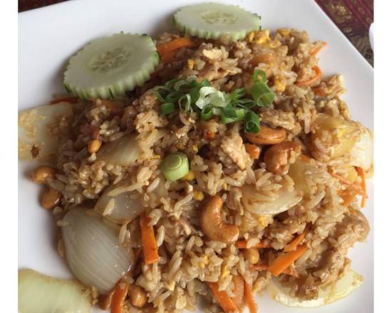 Order Pineapple Fried Rice food online from Royal Thai Restaurant store, Chicago on bringmethat.com