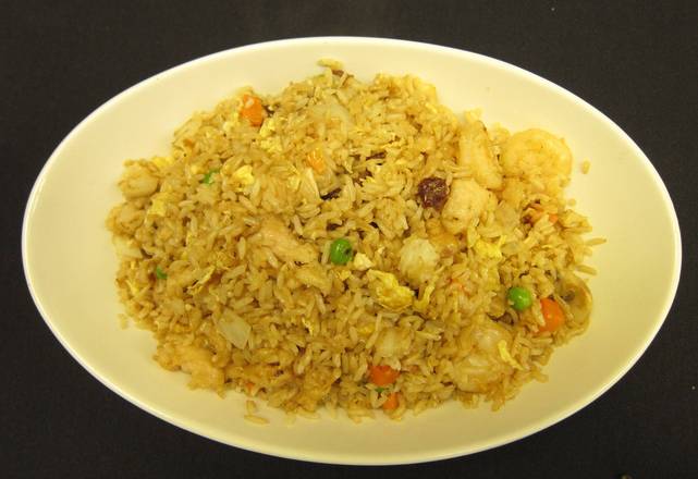 Order Traditional Chinese Fried Rice  中式炒饭 food online from Koi Fine Asian Cuisine & Lounge store, Evanston on bringmethat.com