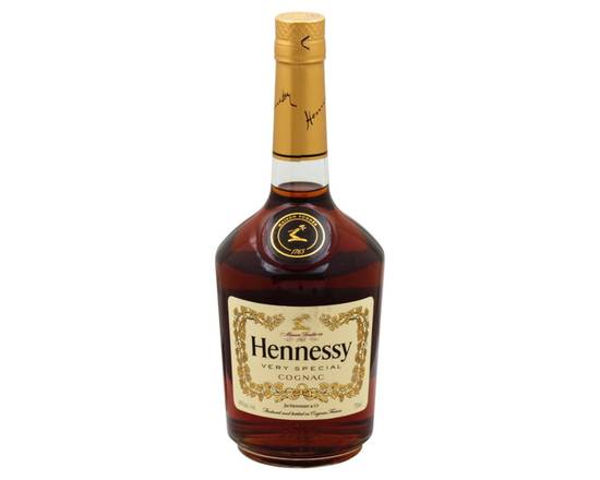 Order Hennessy Cognac VS 750ml  food online from Rocket store, Ontario on bringmethat.com