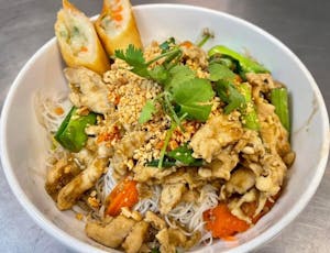 Order N5. Thai Der Noodle food online from Thai Der store, Las Vegas on bringmethat.com