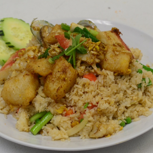 Order FR5. Seafood Fried Rice food online from Taste of Thai store, San Bernardino on bringmethat.com
