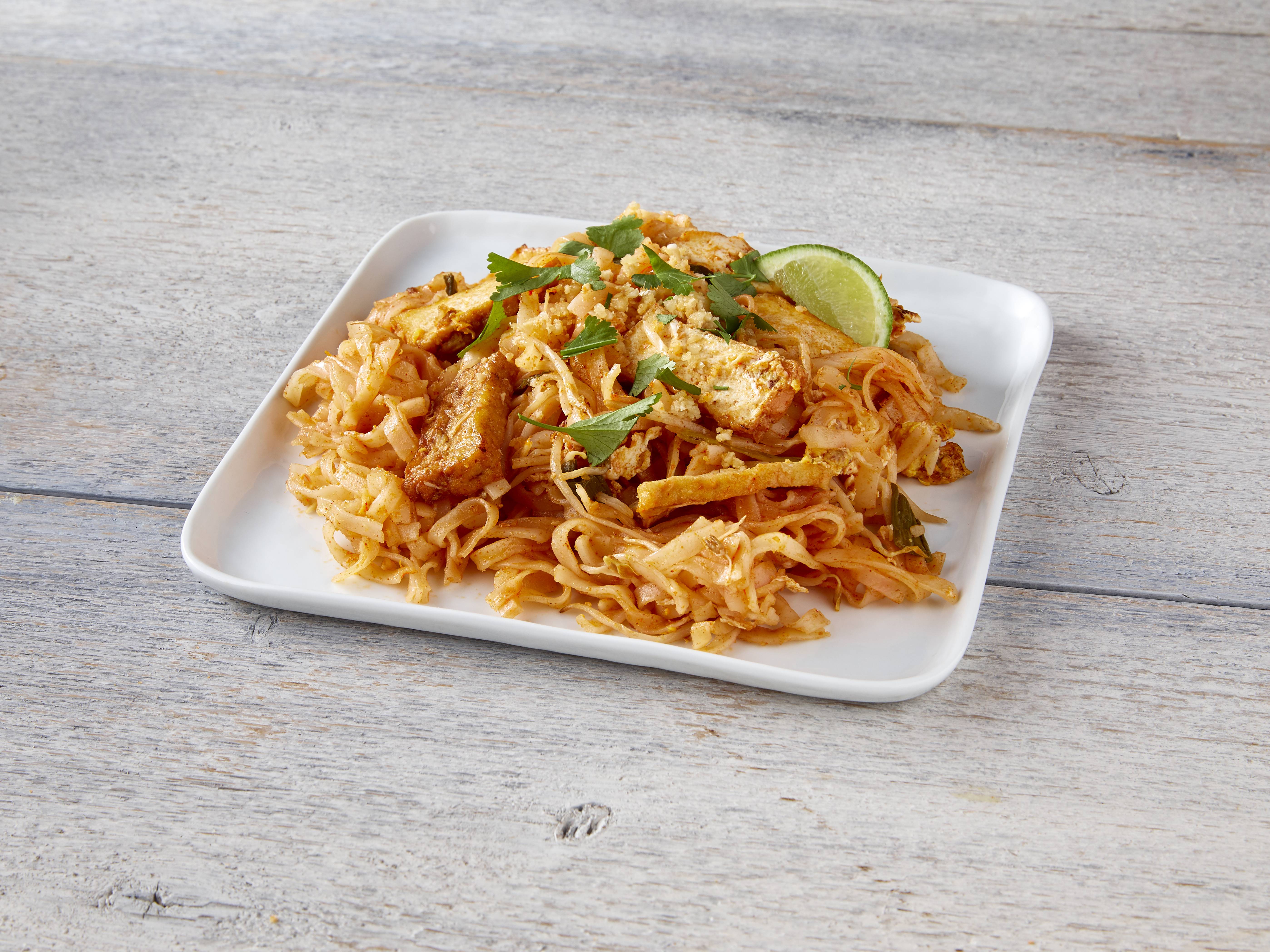 Order D1. Pad Thai  food online from The Noodle Vietnamese Cuisine store, Chicago on bringmethat.com