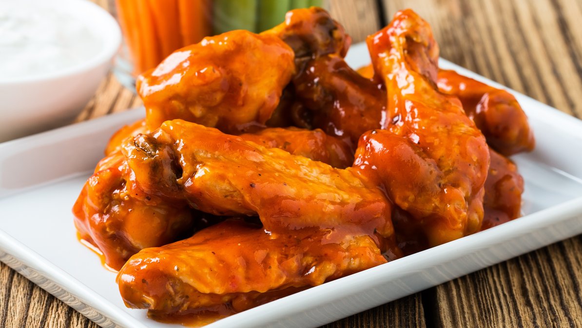 Order Wings food online from Fire Pizza store, Bell Gardens on bringmethat.com