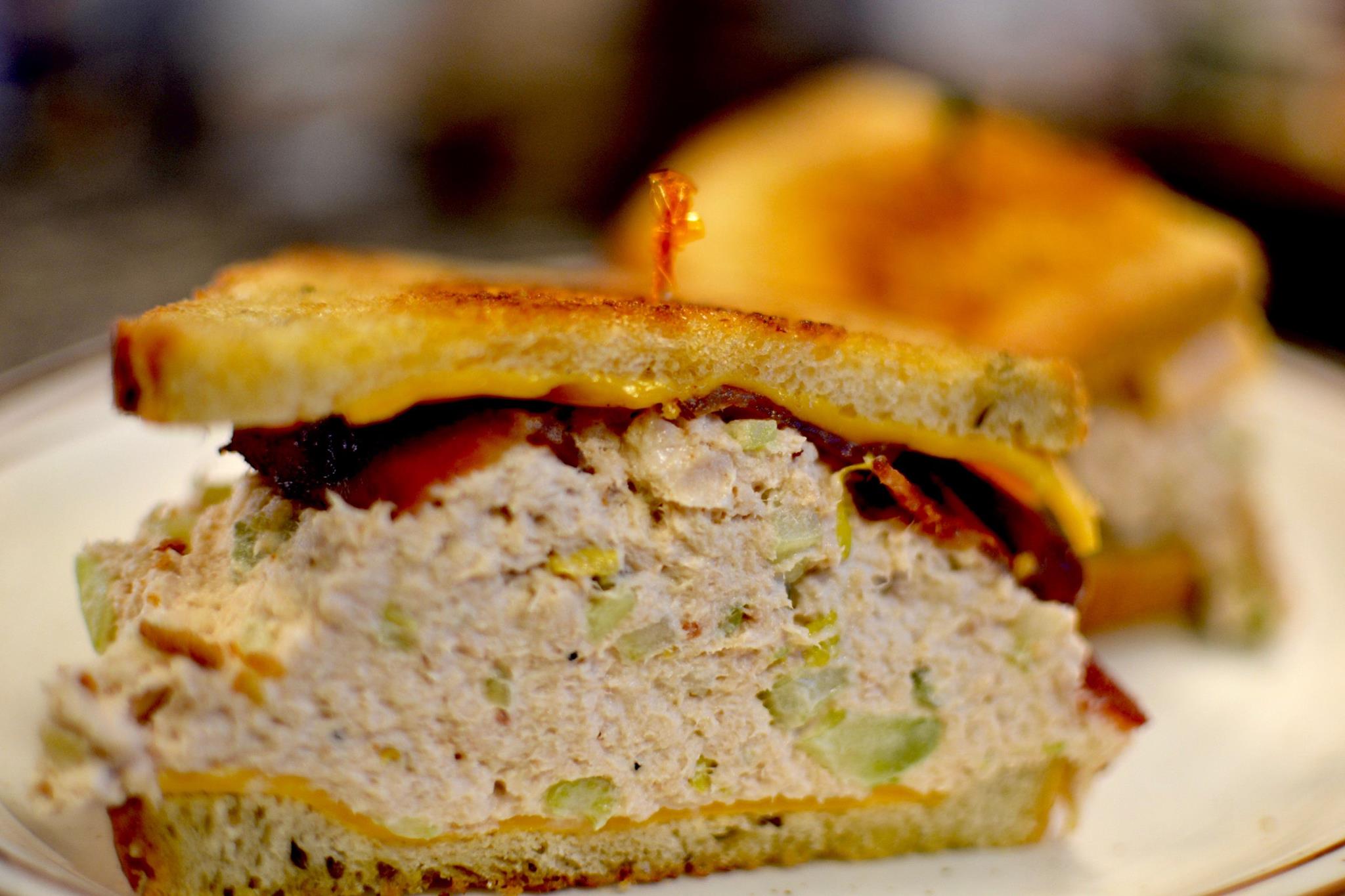 Order Tuna Melt Sandwich food online from CELEBRITY DELLY store, Falls Church on bringmethat.com