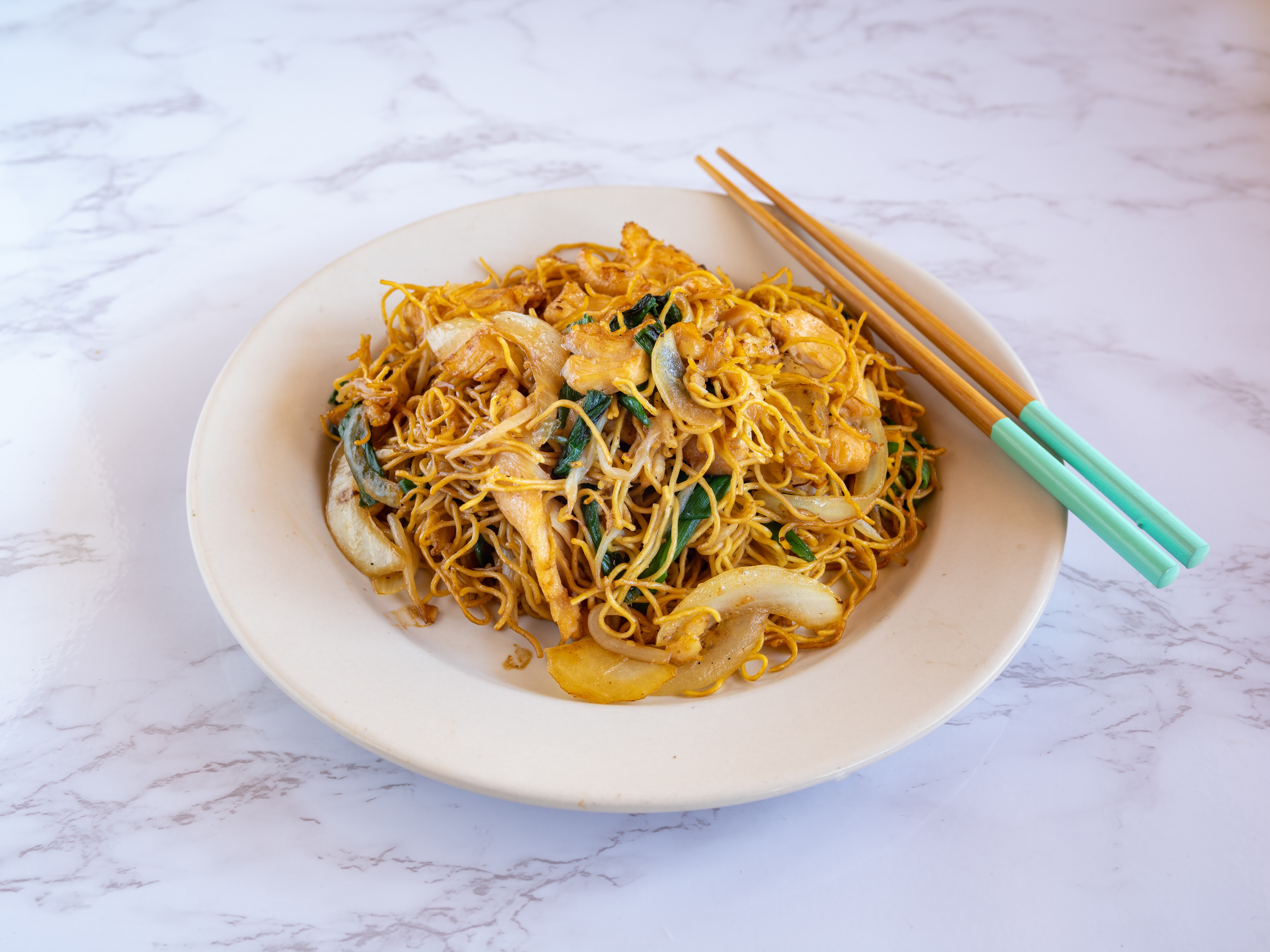 Order Hong Kong Chow Mein food online from Autumn Court Chinese Restaurant store, Phoenix on bringmethat.com