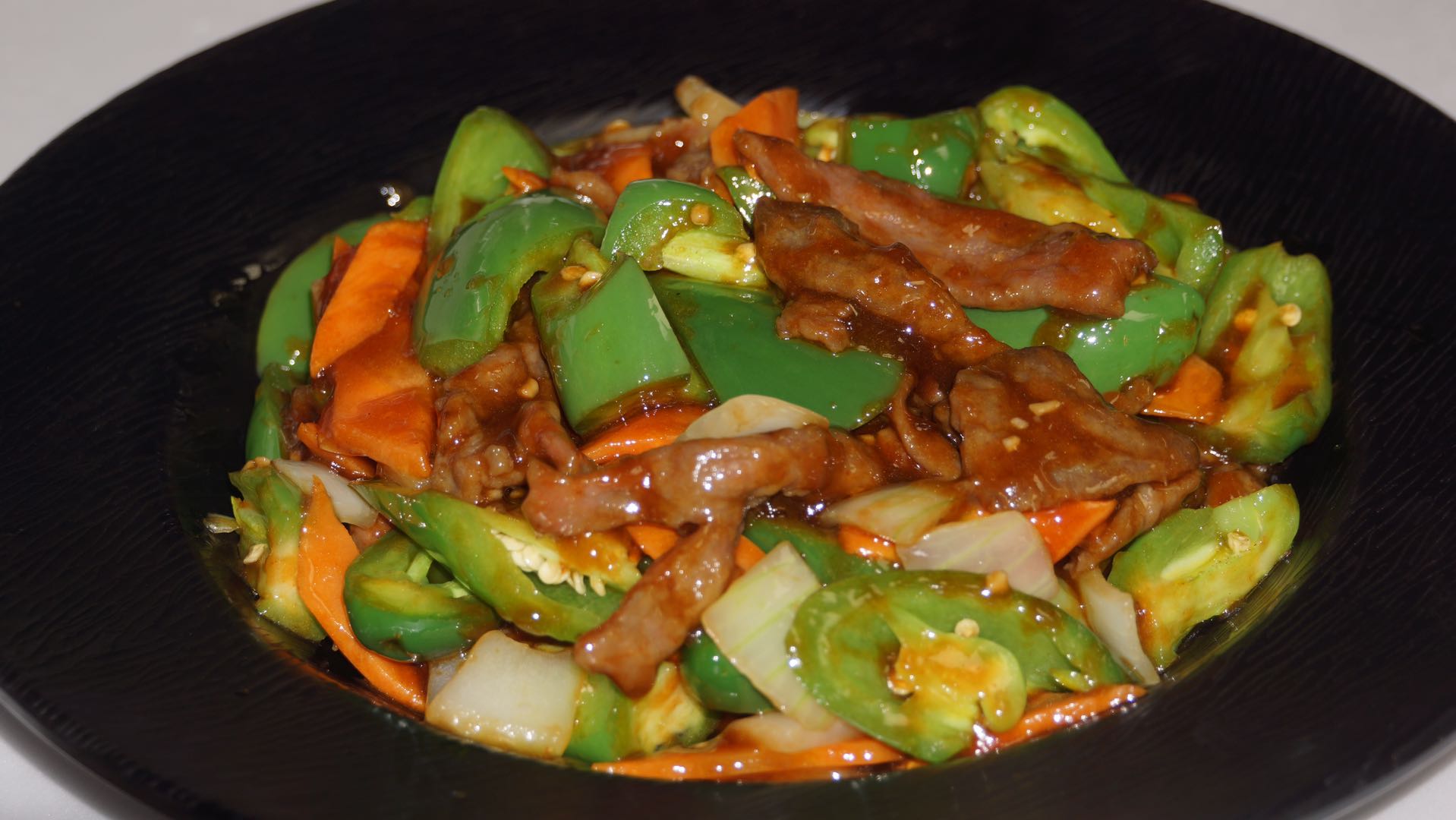 Order 43. Spicy Pepper Beef food online from Mandarin Chinese Cuisine store, Covina on bringmethat.com