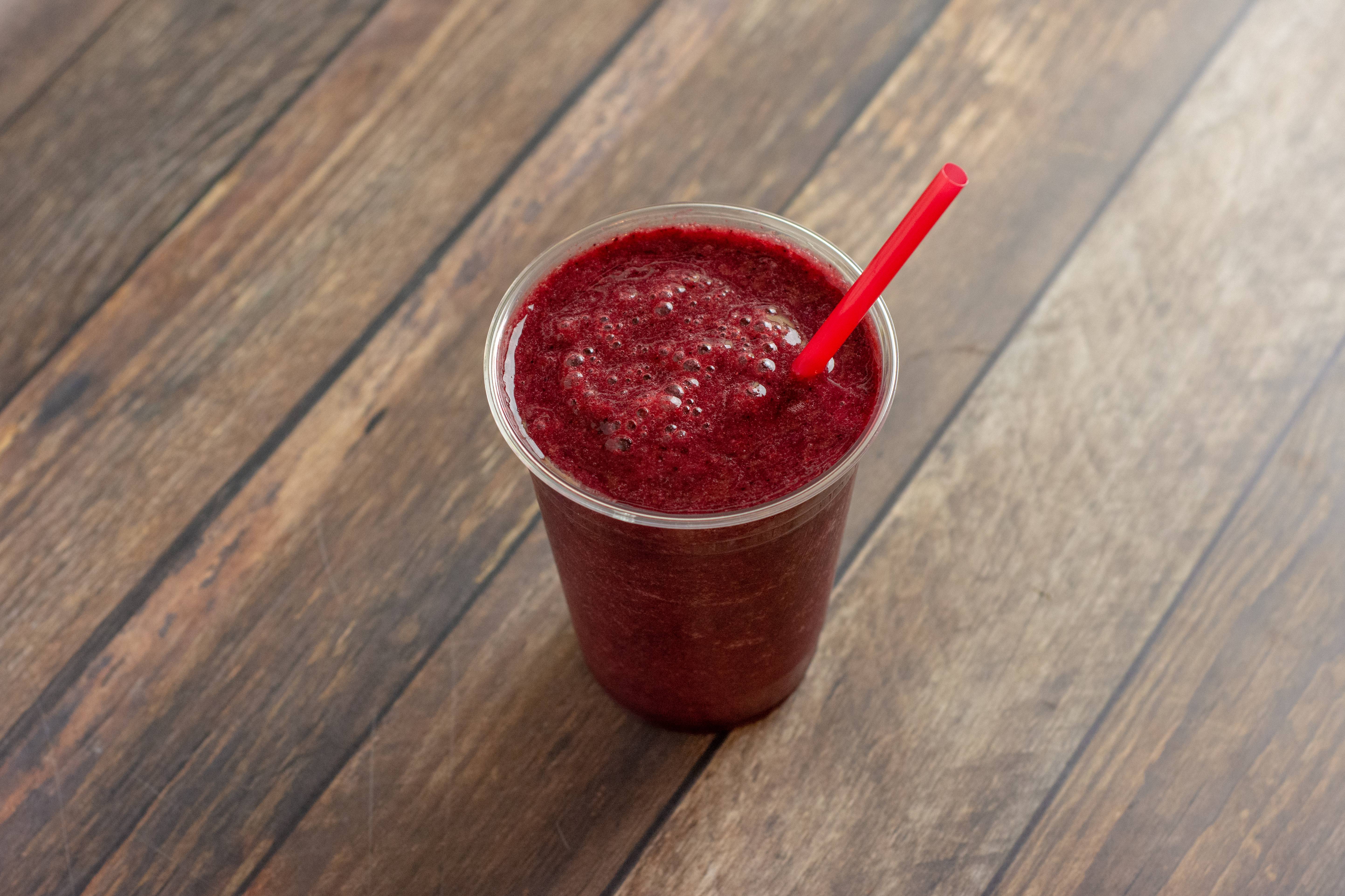 Order Berry Tea Smoothie food online from Renovo Services store, Santa Monica on bringmethat.com