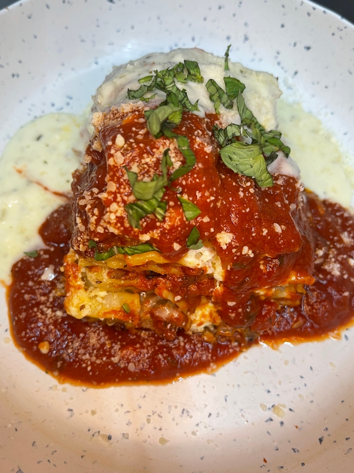 Order Homemade Brisket Lasagna food online from Blu's Barbeque & Bbq Catering store, Dallas on bringmethat.com