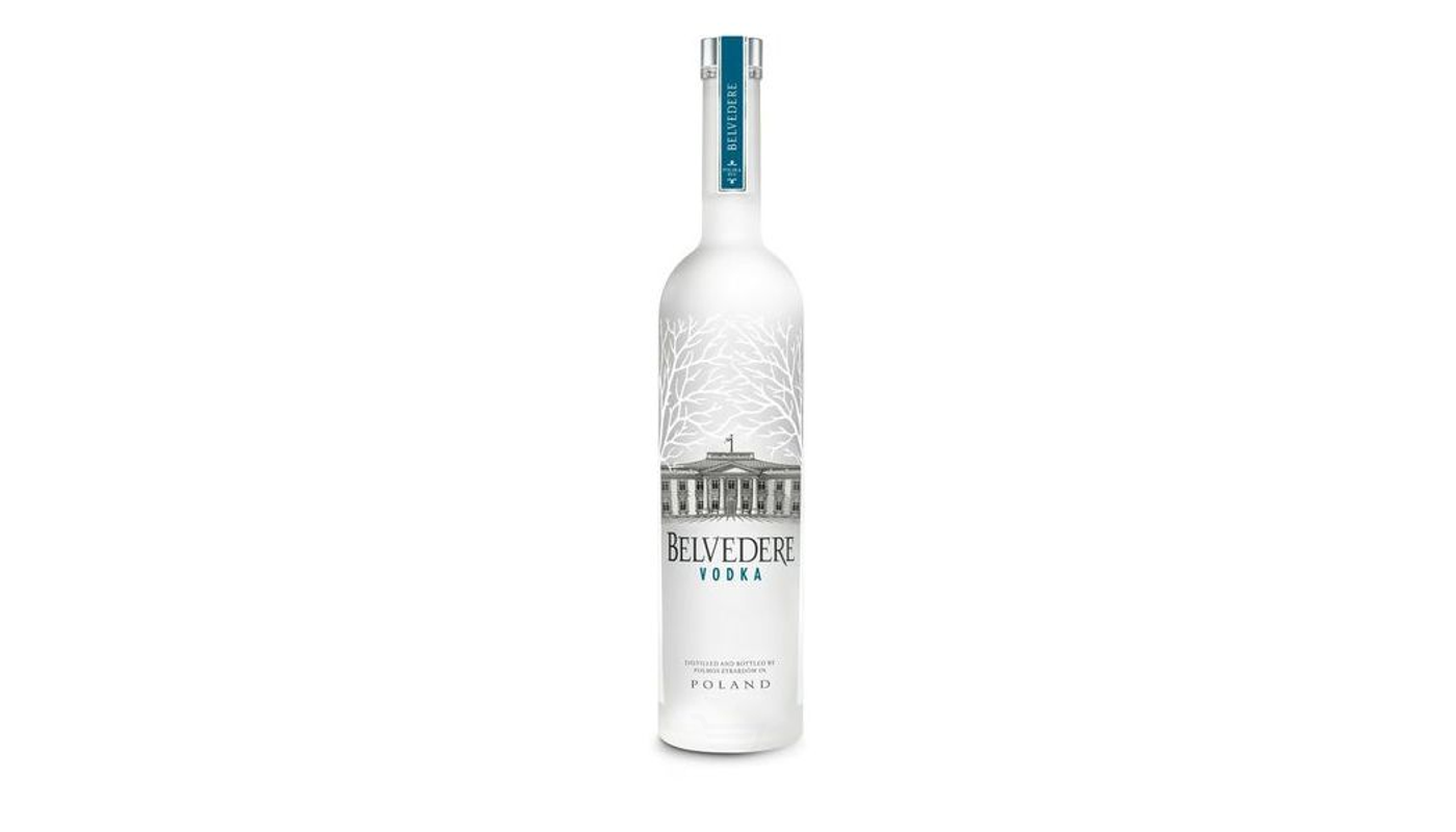Order Belvedere Vodka 750mL food online from Circus Liquor store, Los Angeles on bringmethat.com