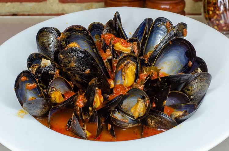 Order MUSSELS POSSILIPPO food online from Tre Famiglia store, Haddonfield on bringmethat.com