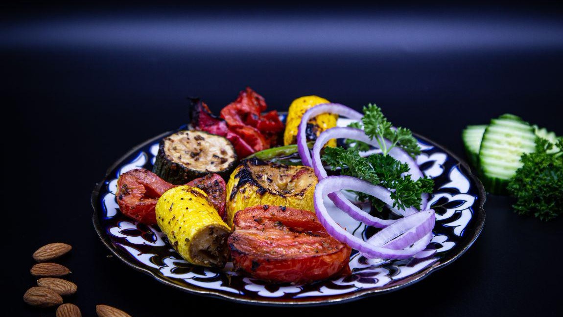 Order Veggie Mix food online from Halal Dastarkhan store, San Francisco on bringmethat.com