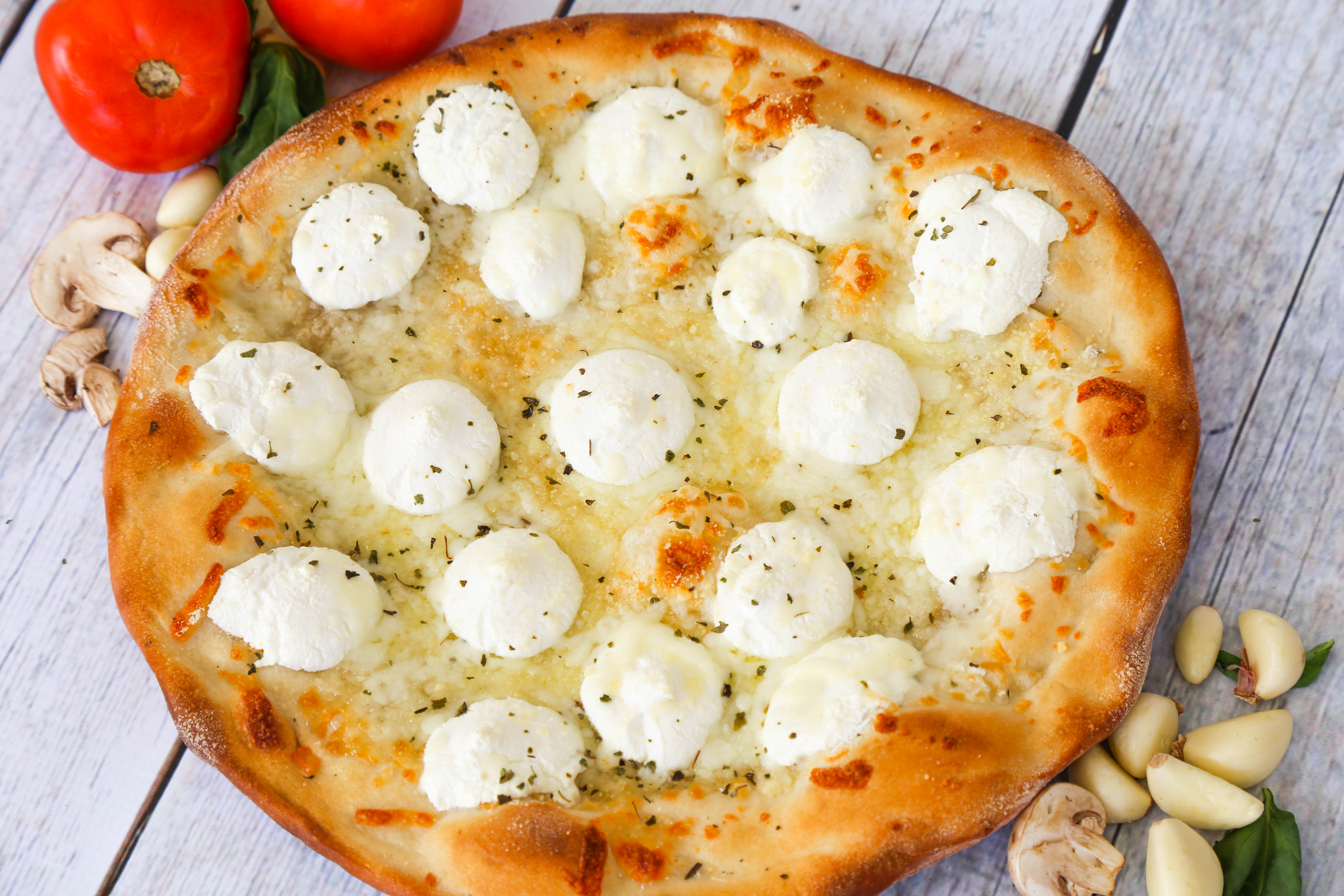Order White Pie food online from Vito's Gourmet Pizza store, Pompano Beach on bringmethat.com