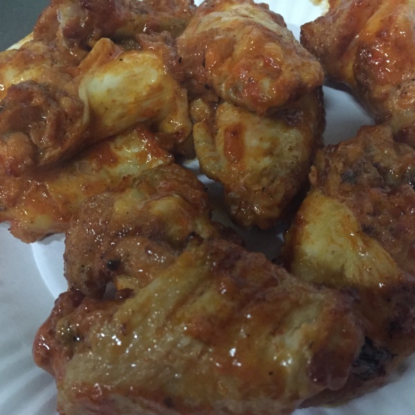 Order Chicken Wings food online from A Pizza Mart  store, Seattle on bringmethat.com