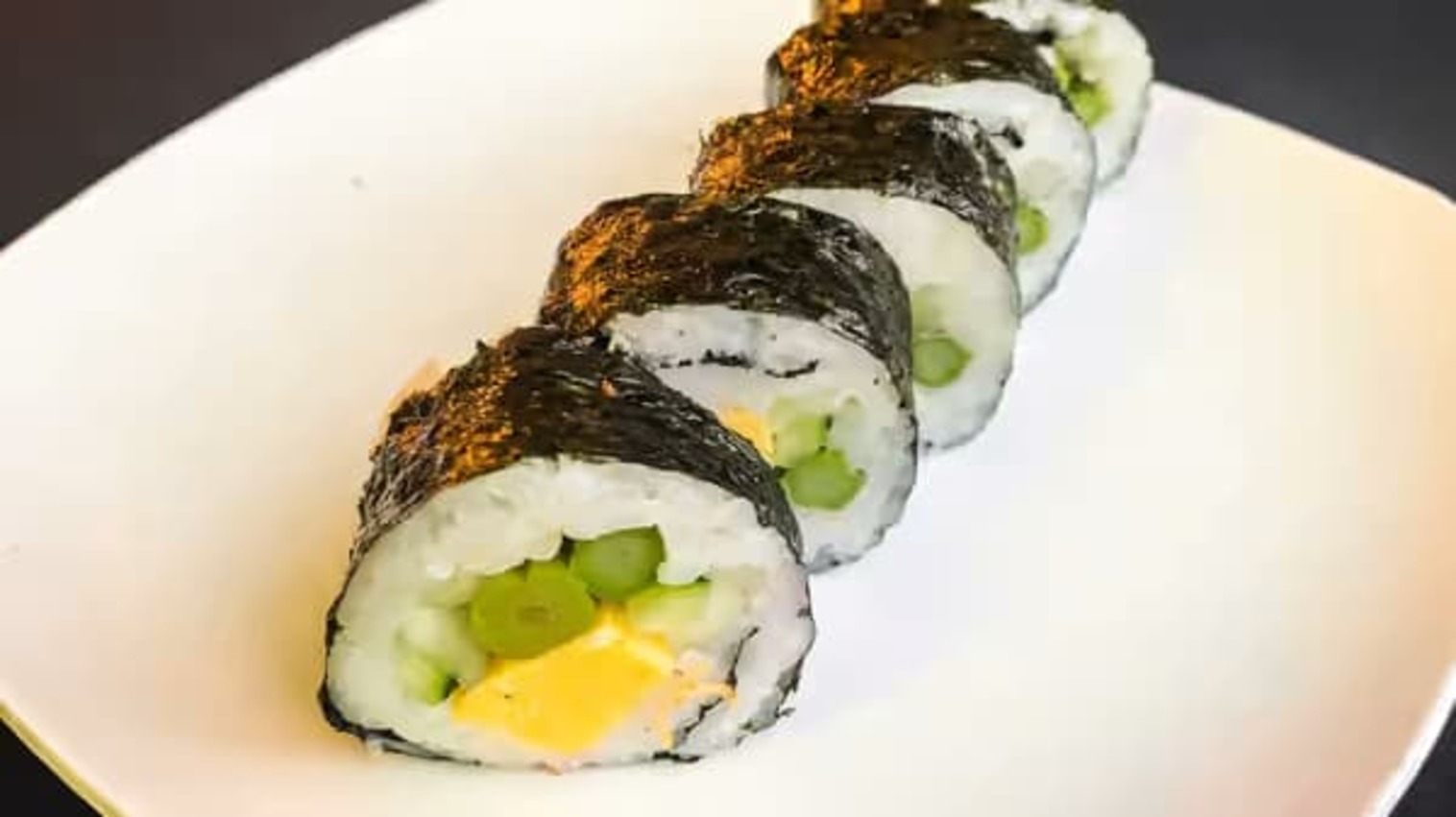 Order Veggie Futo Roll food online from Sake Tumi store, Binghamton on bringmethat.com
