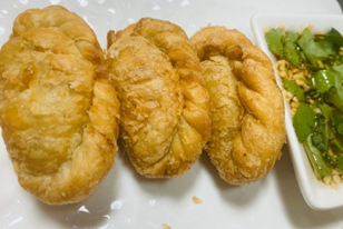 Order Fried Curry Puff food online from Pho Thai-Lao Kitchen store, Maywood on bringmethat.com