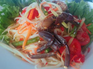 Order Som Tum Poo Pla Rha food online from Red Chicken store, San Gabriel on bringmethat.com