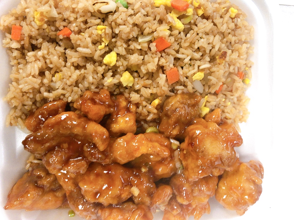 Order General Taos's Chicken food online from Golden Dragon Chinese Restaurant store, Hamilton on bringmethat.com