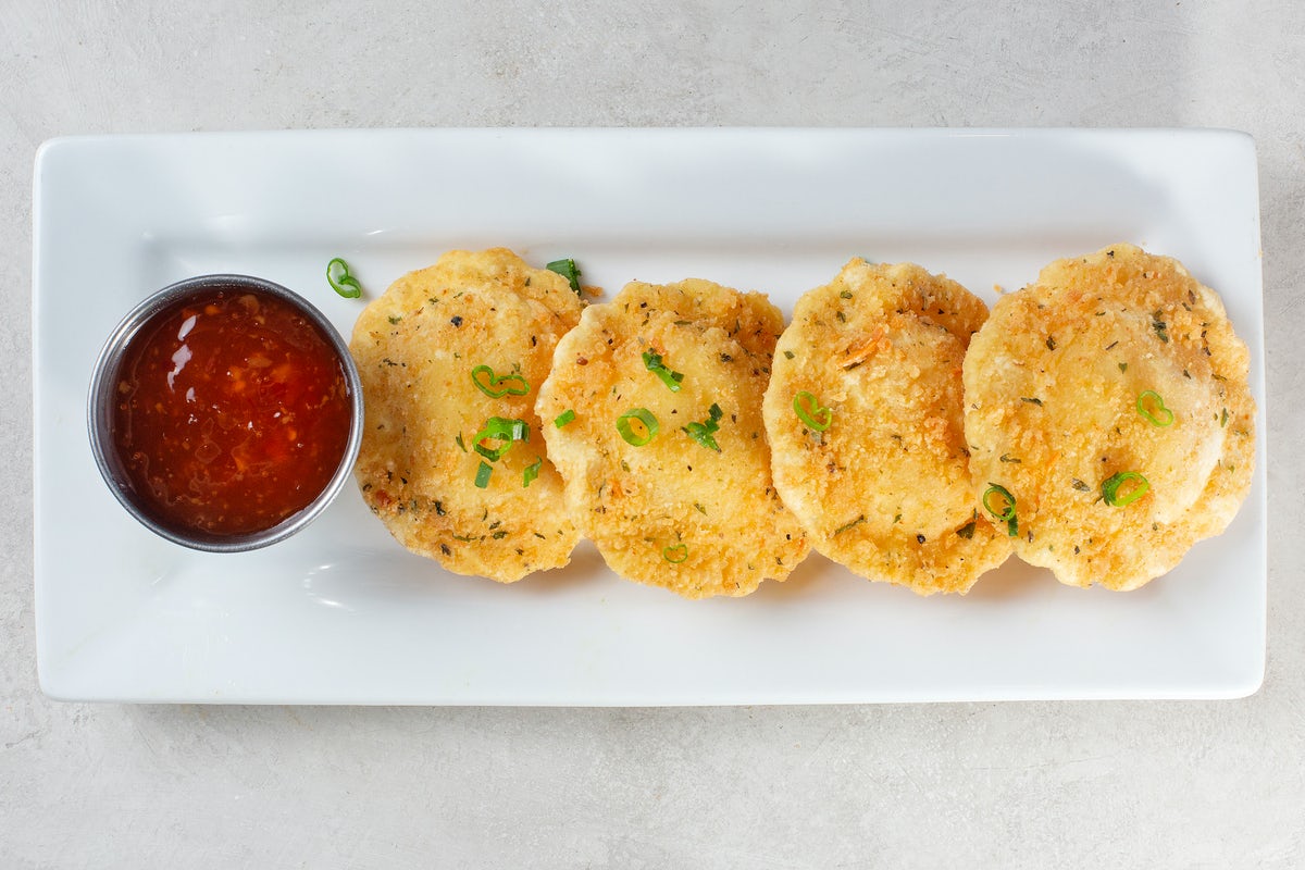 Order FRIED RAVIOLI food online from Johnny Carino's store, El Centro on bringmethat.com
