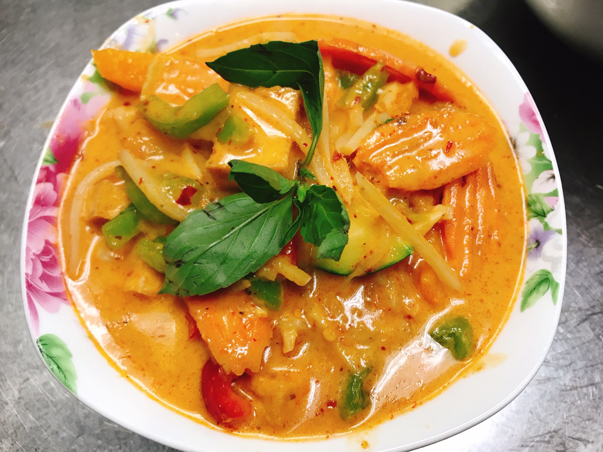 Order Red Curry food online from Thai Food Corner store, Mesa on bringmethat.com
