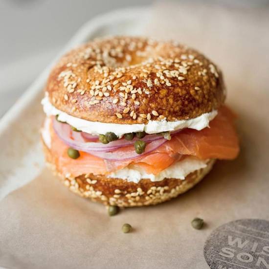Order Midnite Smoked Salmon Bagel Sandwich food online from The Epicurean Trader store, San Francisco on bringmethat.com